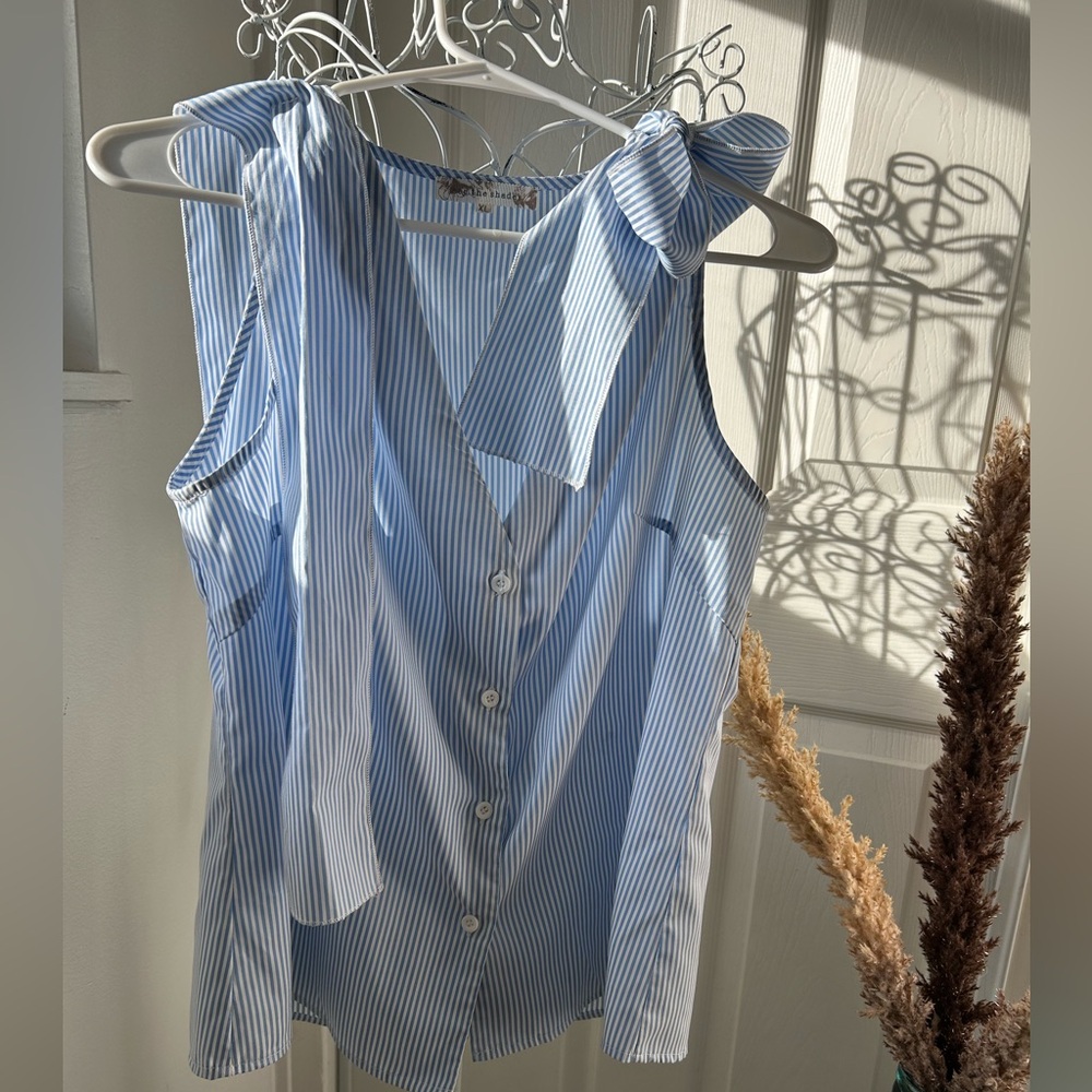 See The Shade Woman’s Top